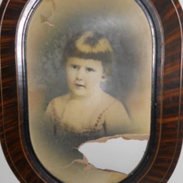 photography restoration torn photo of girl before