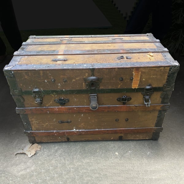 antique trunk restoration wood trunk before